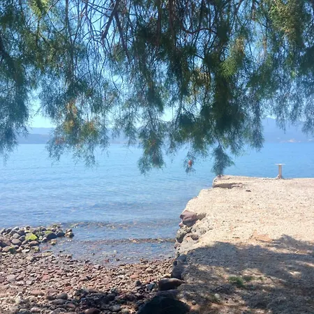 Almyriki Holiday home Methana